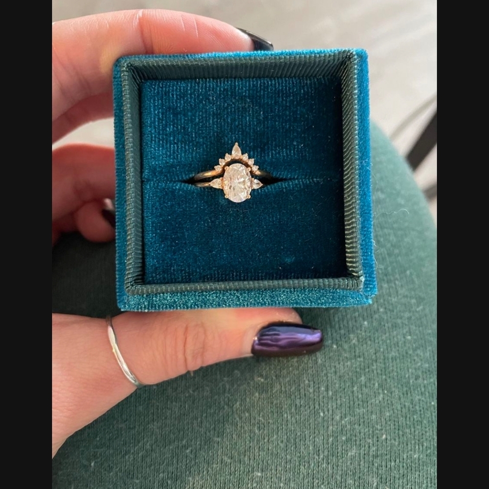 Elegant Gold Ring Set with Diamond Accent